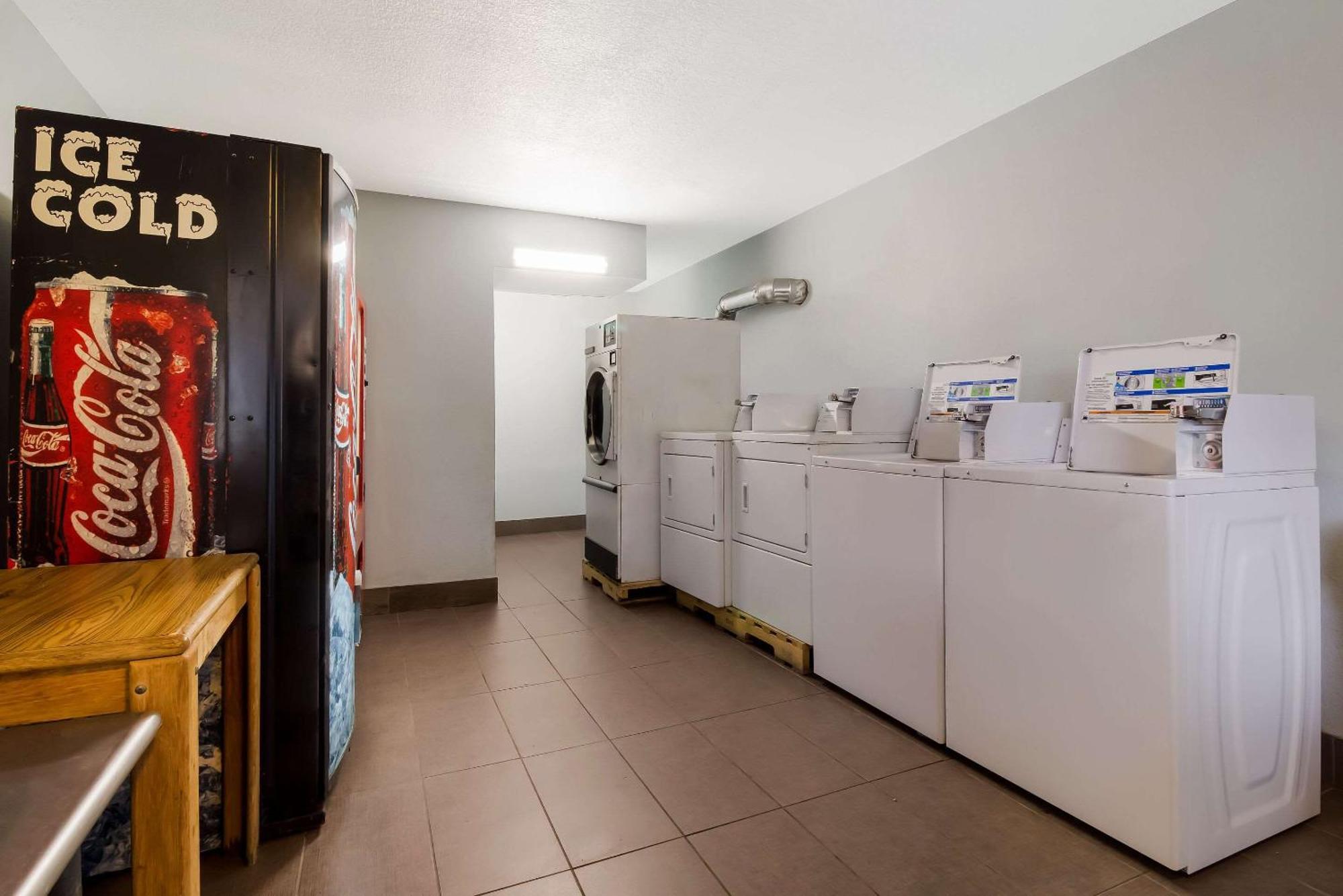 Rodeway Inn Conference Center Beaumont Luaran gambar